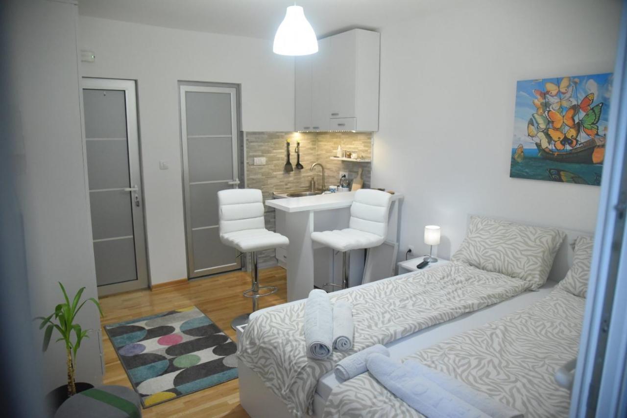 Dekart 2 Apartment Ниш Экстерьер фото
