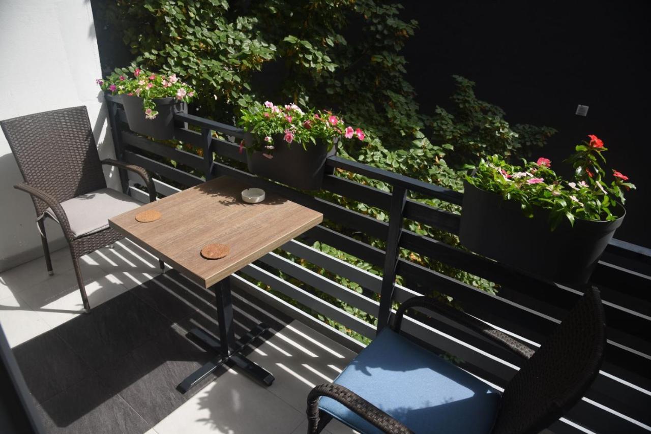 Dekart 2 Apartment Ниш Экстерьер фото